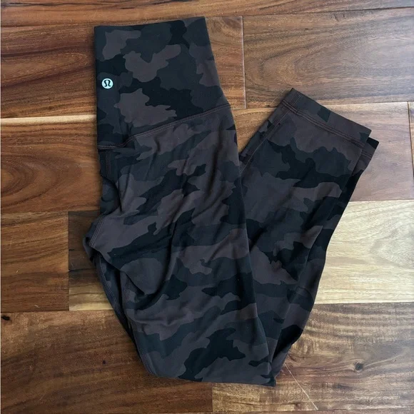 Camo Lululemon align leggings. Size 4 with a 23” inseam - Picture 2 of 3